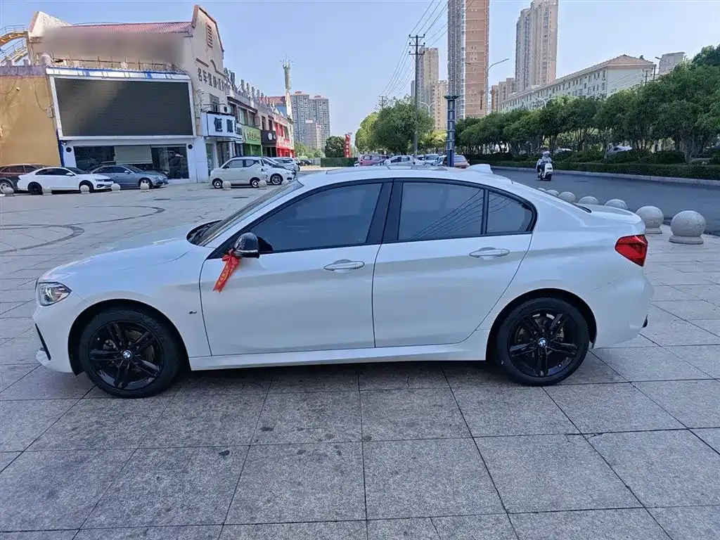 BMW 1 Series 2021 из CN, фото 5