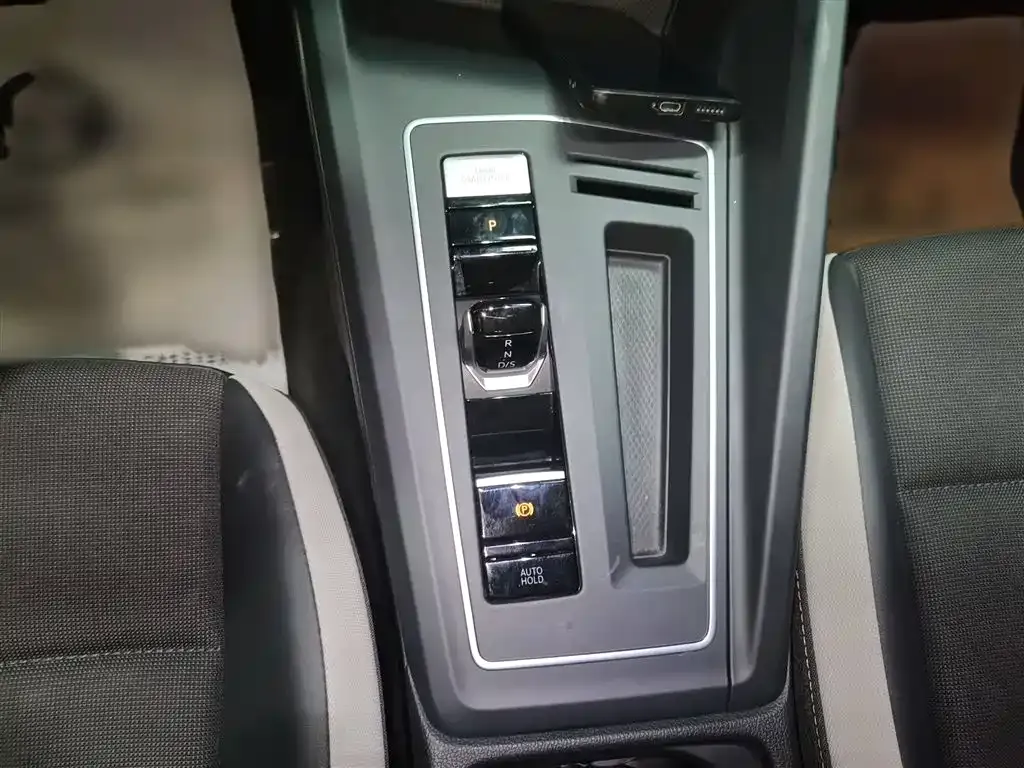 [object Object] Golf 2023 из CN, фото 7