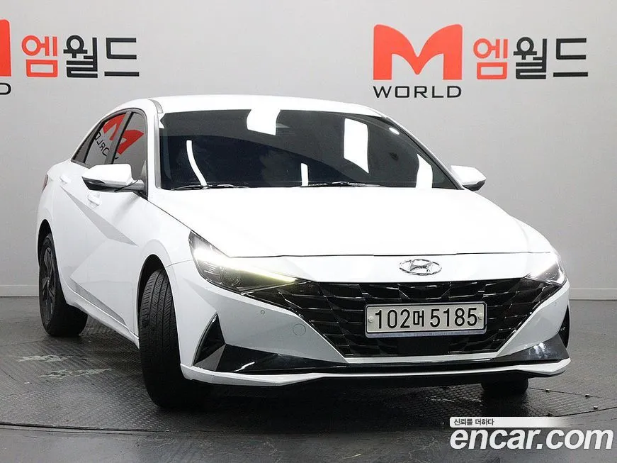 Hyundai AVANTE — фото 1