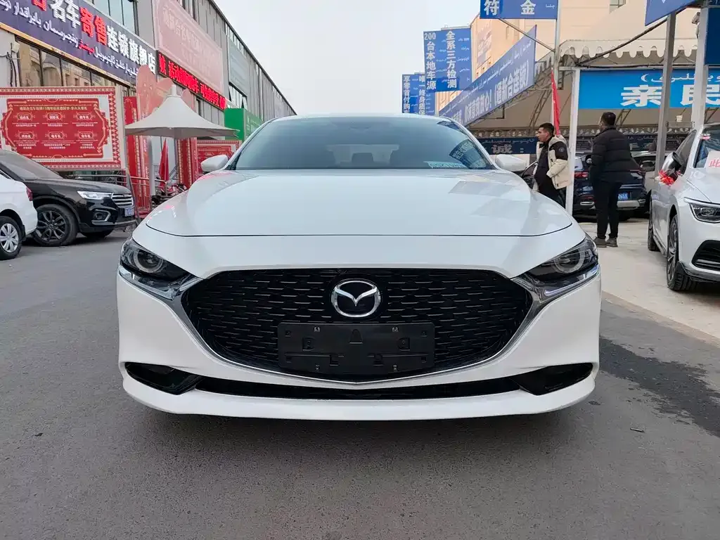 Mazda 3 Axela 2022 из CN, фото 2
