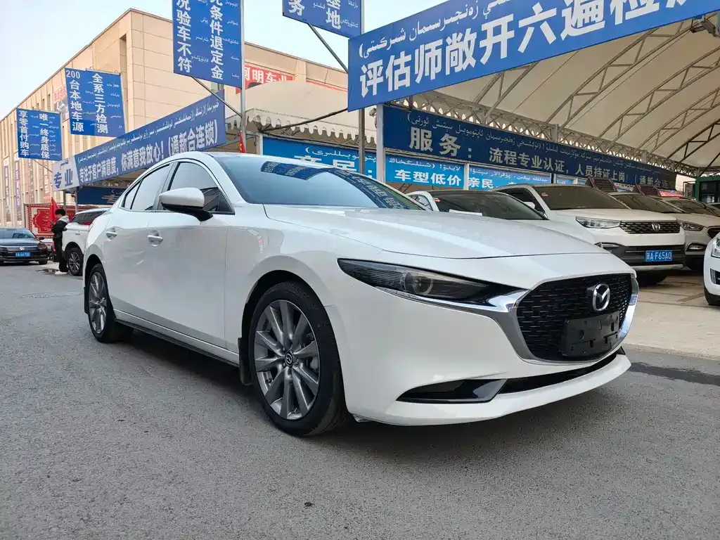 Mazda 3 Axela 2022 из CN, фото 3