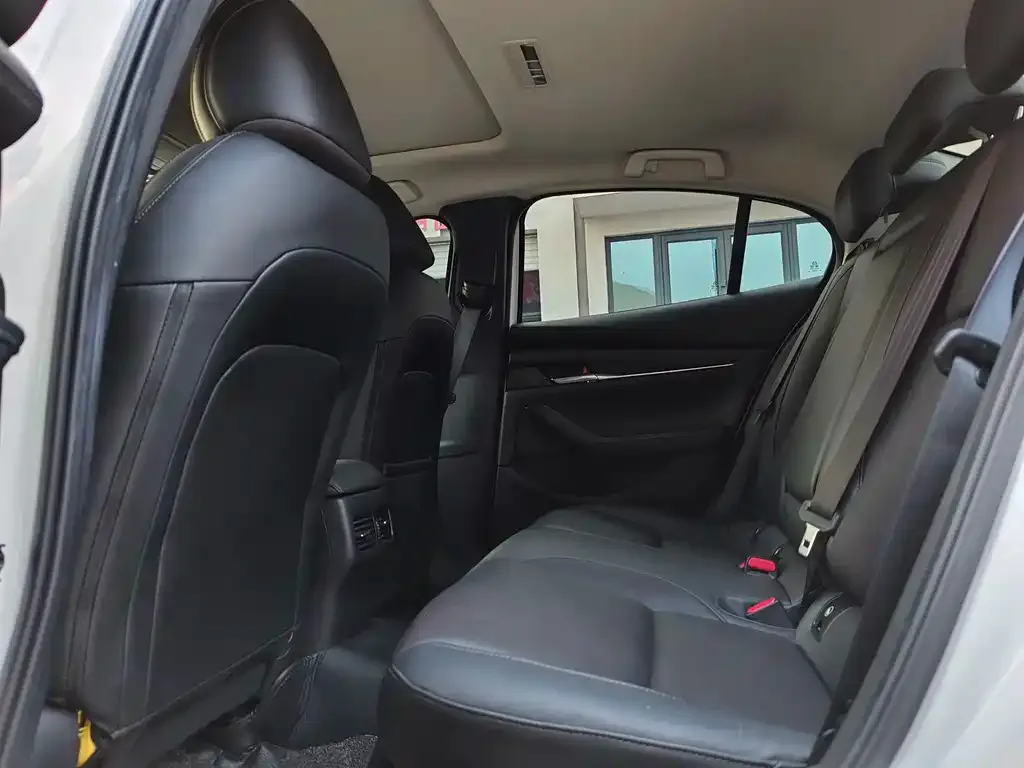 Mazda 3 Axela 2022 из CN, фото 6