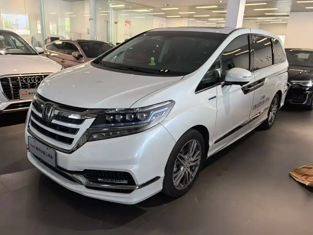 Honda Elysion 2021 из CN, фото 1