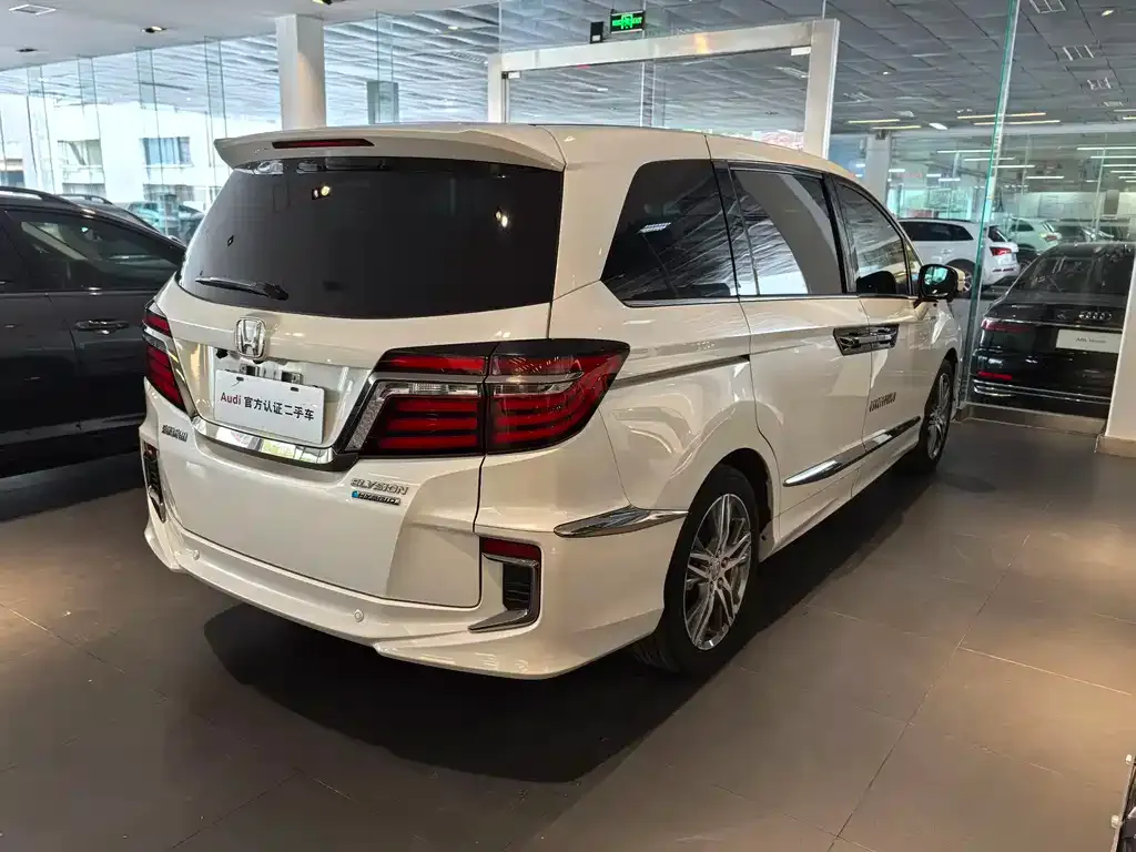 Honda Elysion 2021 из CN, фото 6