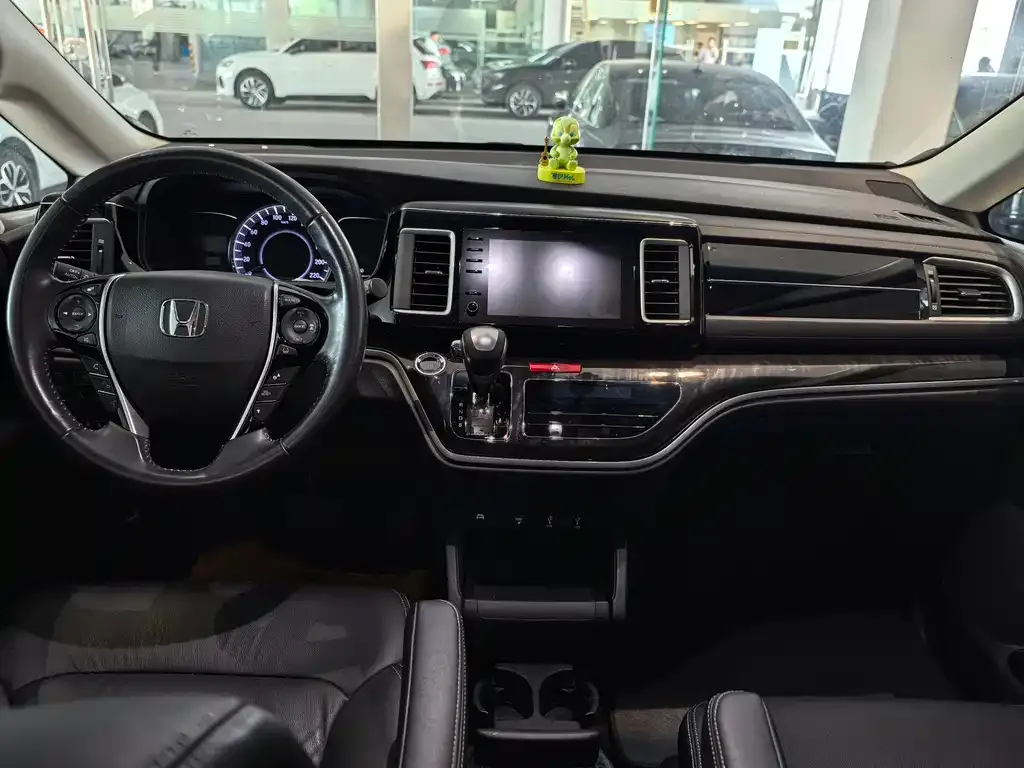 Honda Elysion 2021 из CN, фото 9