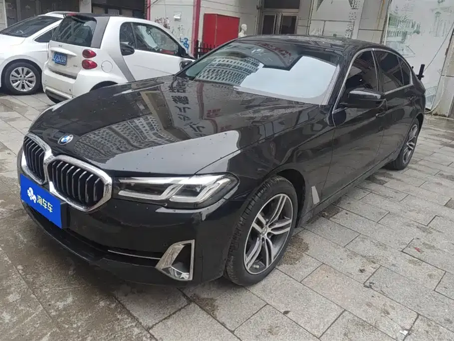 BMW 5 Series 2023 из CN, фото 1