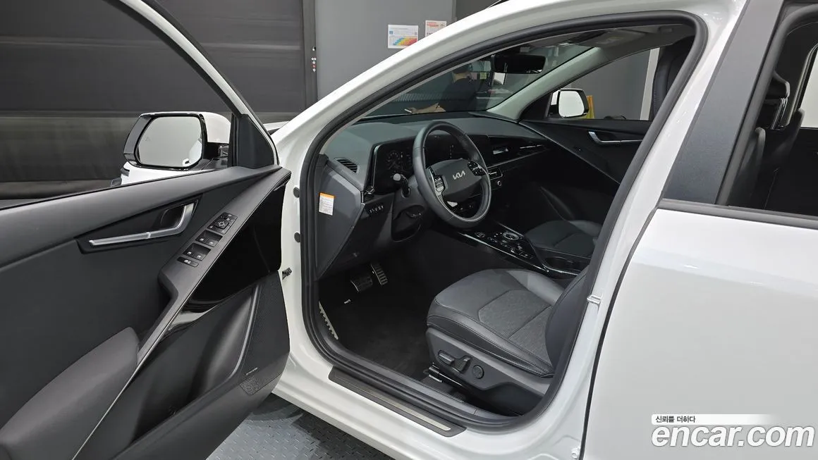 Kia Niro — фото 10