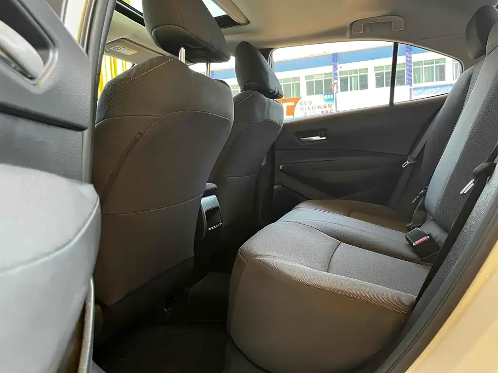 Toyota Corolla 2022 из CN, фото 8