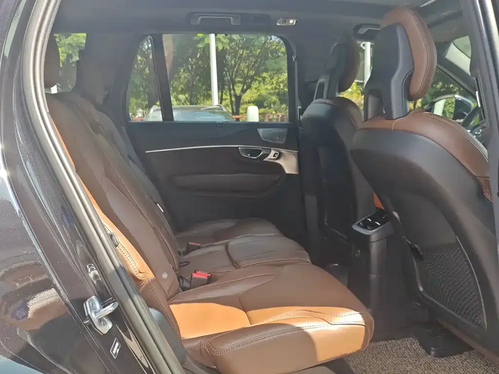 Volvo XC90 PHEV 2021 из CN, фото 10