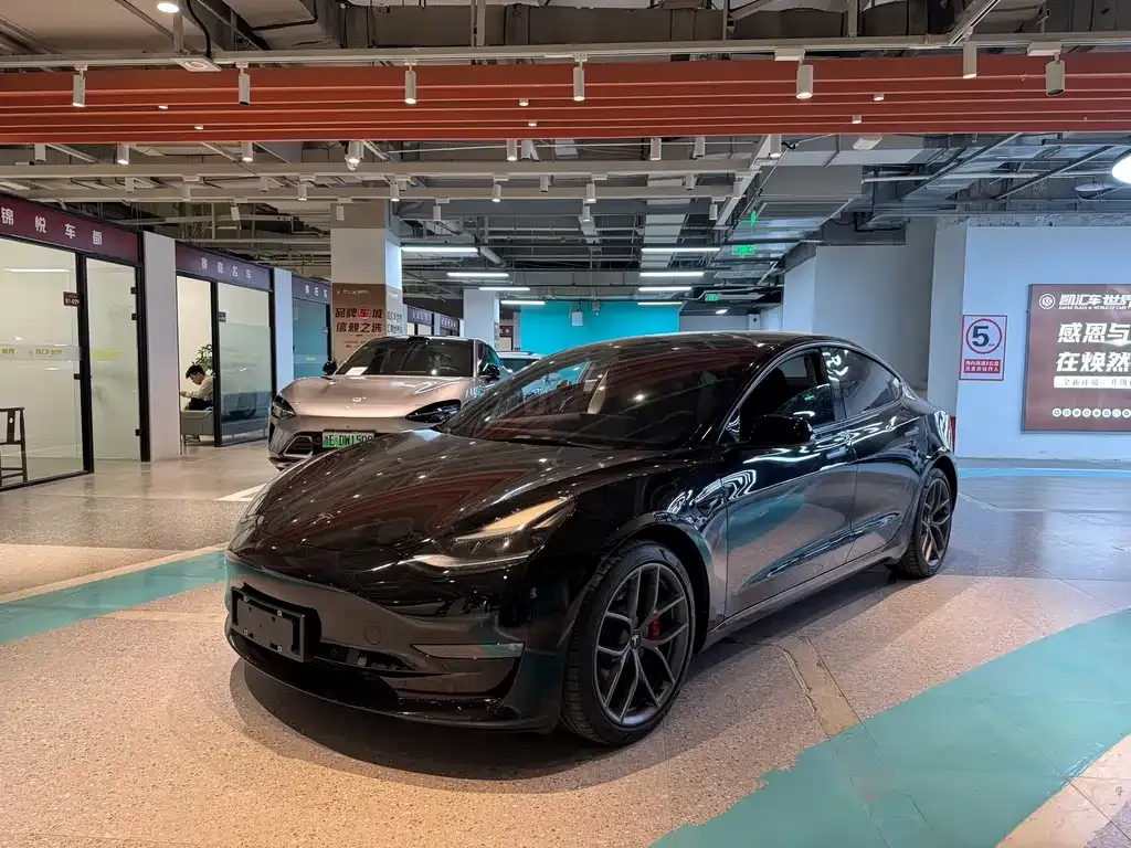 Tesla Model 3 2023 из CN, фото 1