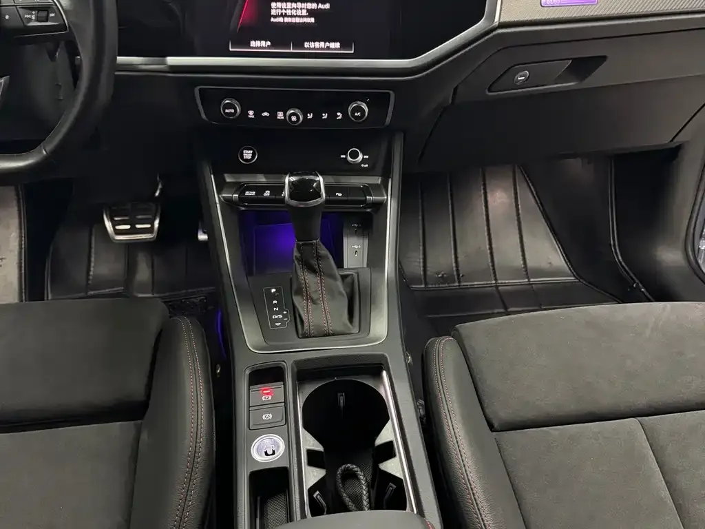 Audi Q3 2023 из CN, фото 10