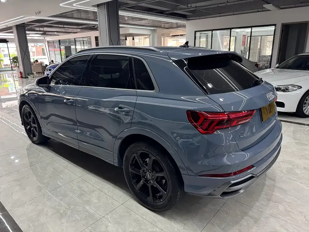 Audi Q3 2023 из CN, фото 6