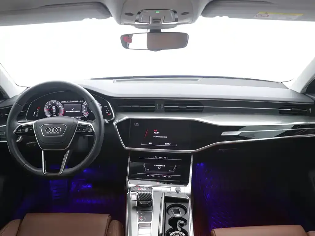 Audi A6L 2023 из CN, фото 10