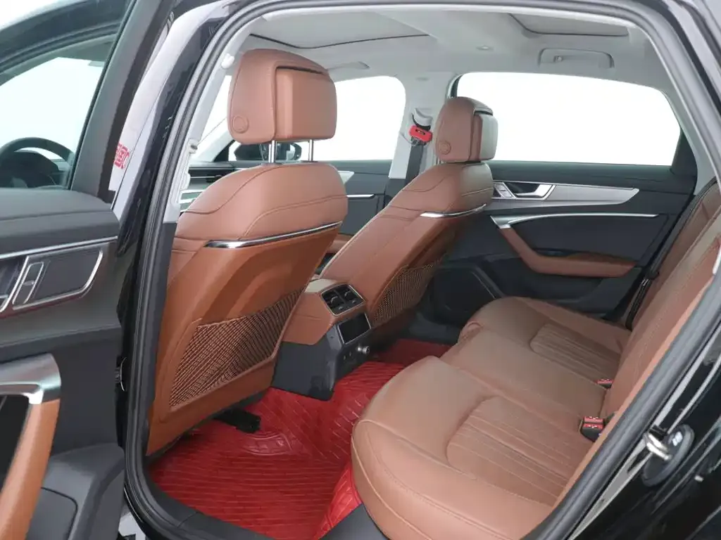 Audi A6L 2023 из CN, фото 7