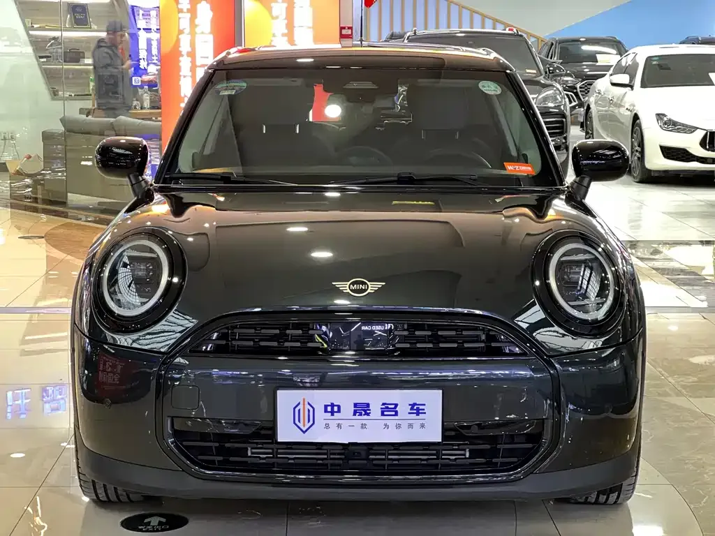 MINI Cooper (3-door) 2025 из CN, фото 2