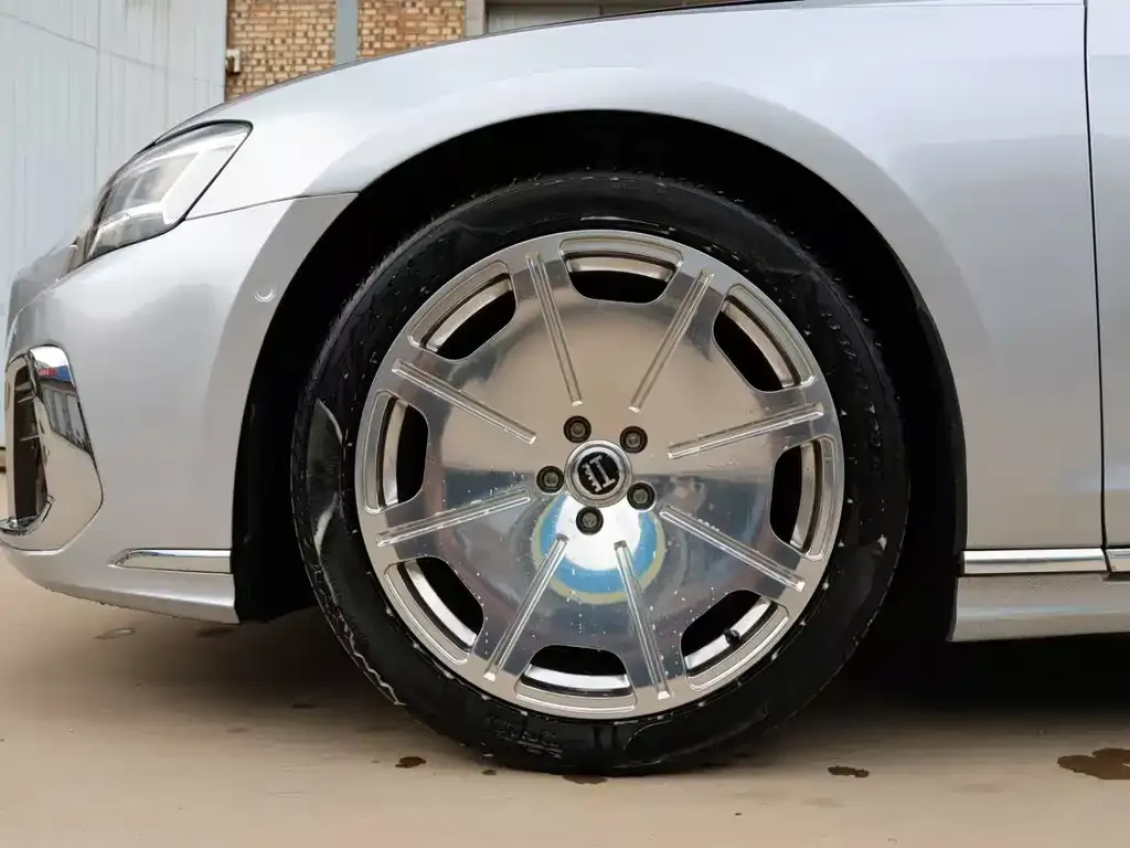 Audi A8 2024 из CN, фото 4
