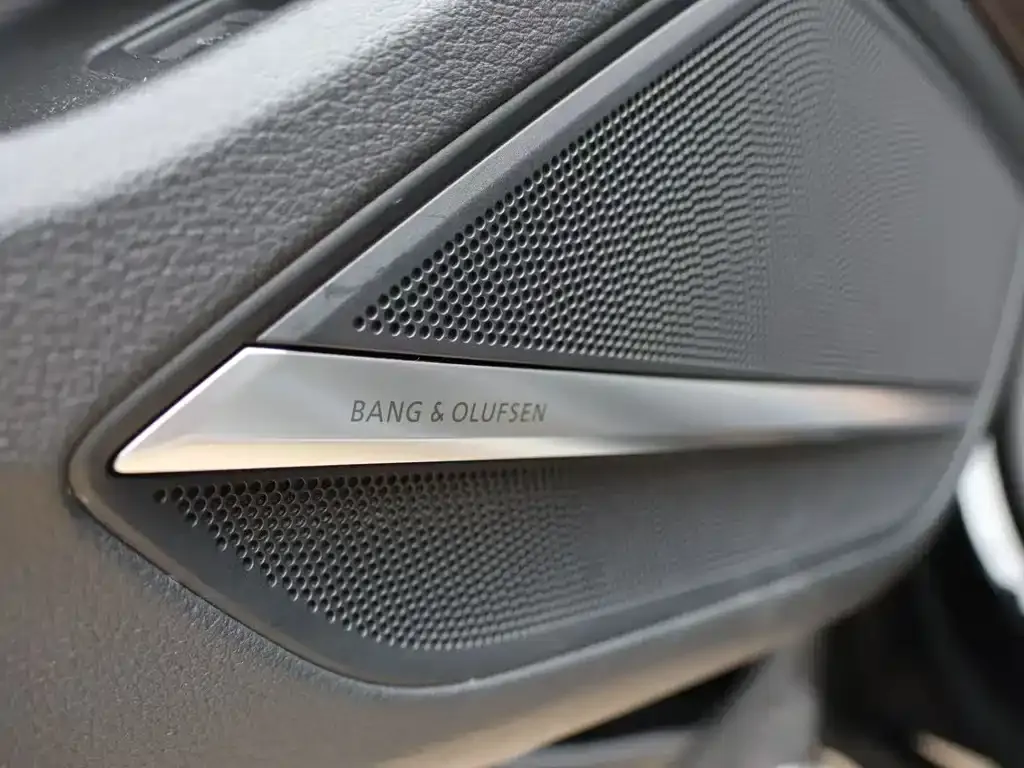 Audi A8 2024 из CN, фото 7