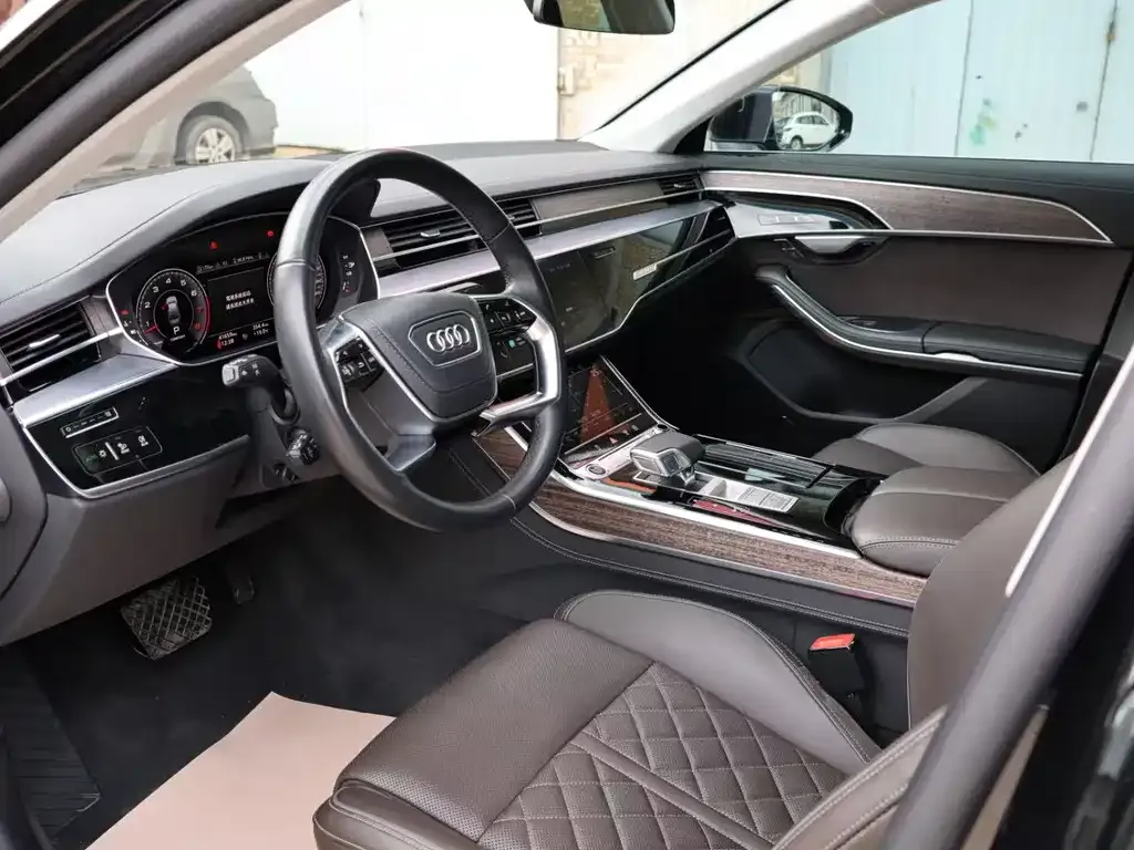Audi A8 2024 из CN, фото 8