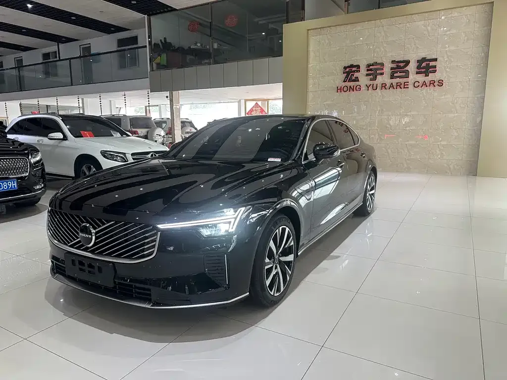 Volvo S90 2025 из CN, фото 1