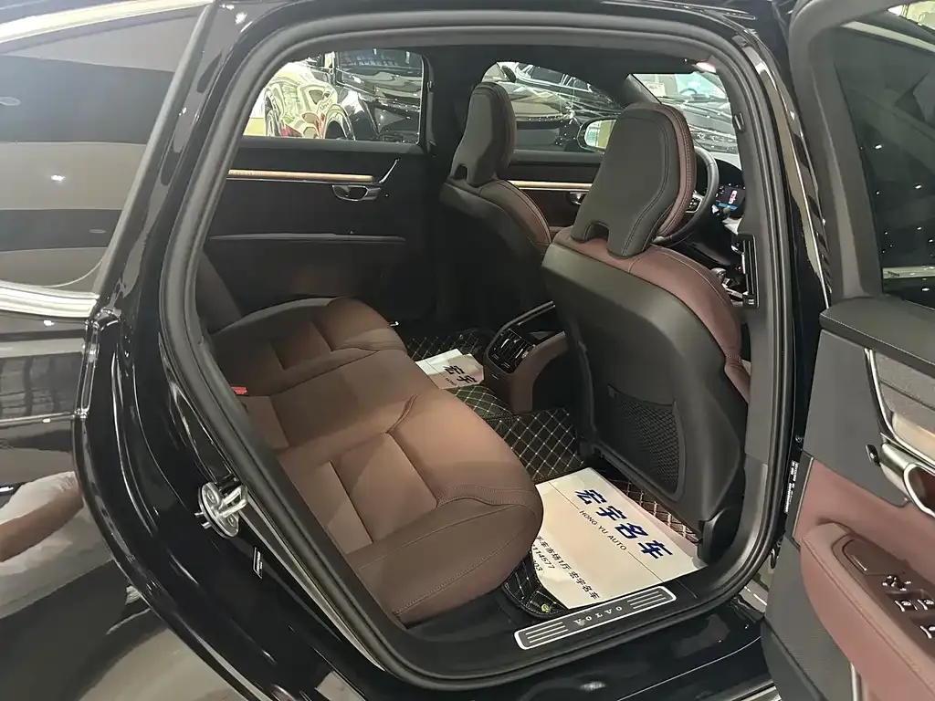 Volvo S90 2025 из CN, фото 9