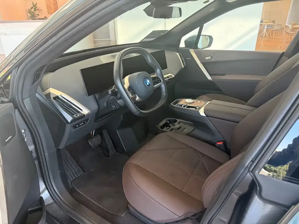 BMW iX 2024 из CN, фото 4