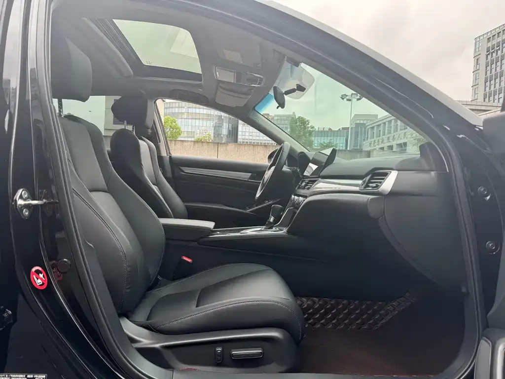 Honda Accord 2023 из CN, фото 5