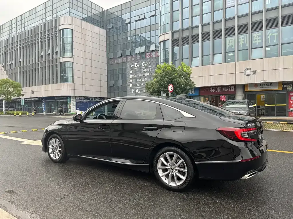 Honda Accord 2023 из CN, фото 8