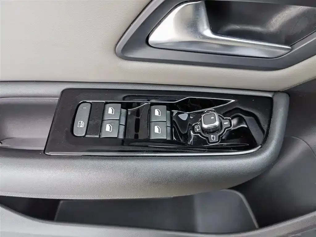 Citroen C5 X 2022 из CN, фото 9