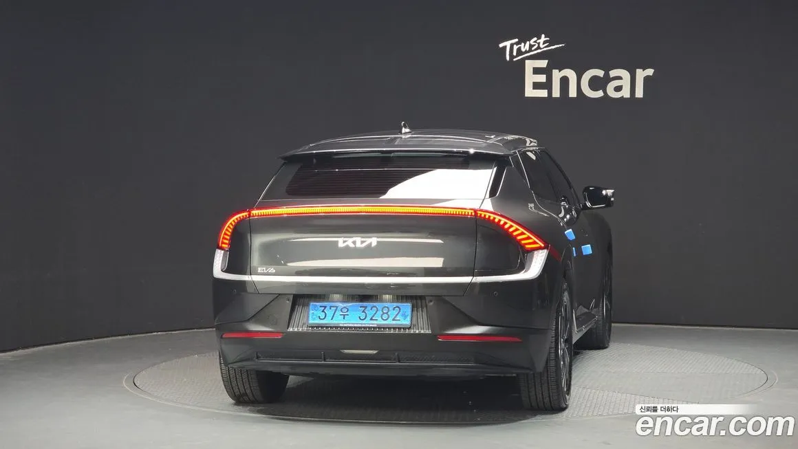 Kia EV6 — фото 4