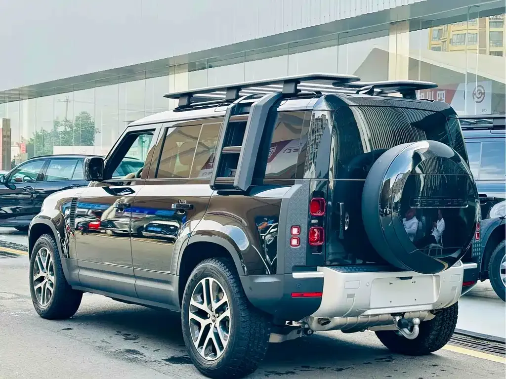 Land Rover Defender 2025 из CN, фото 4