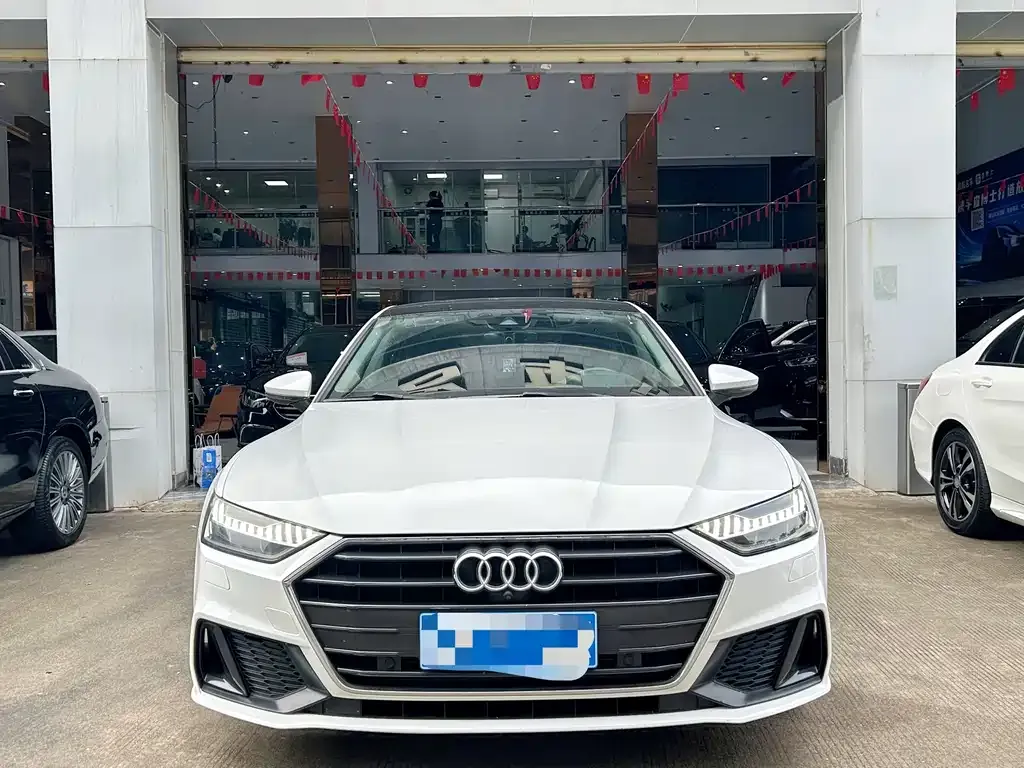 Audi A7 — фото 2
