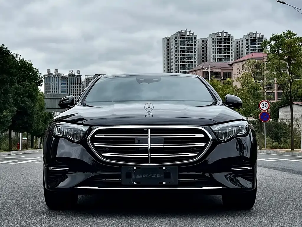 Mercedes-Benz E-Class 2025 из CN, фото 1