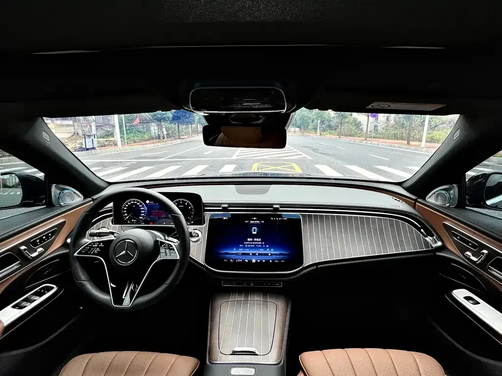 Mercedes-Benz E-Class 2025 из CN, фото 10