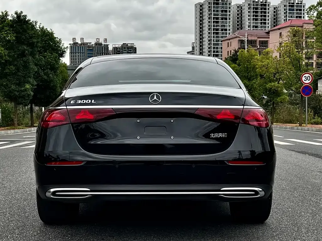 Mercedes-Benz E-Class 2025 из CN, фото 4