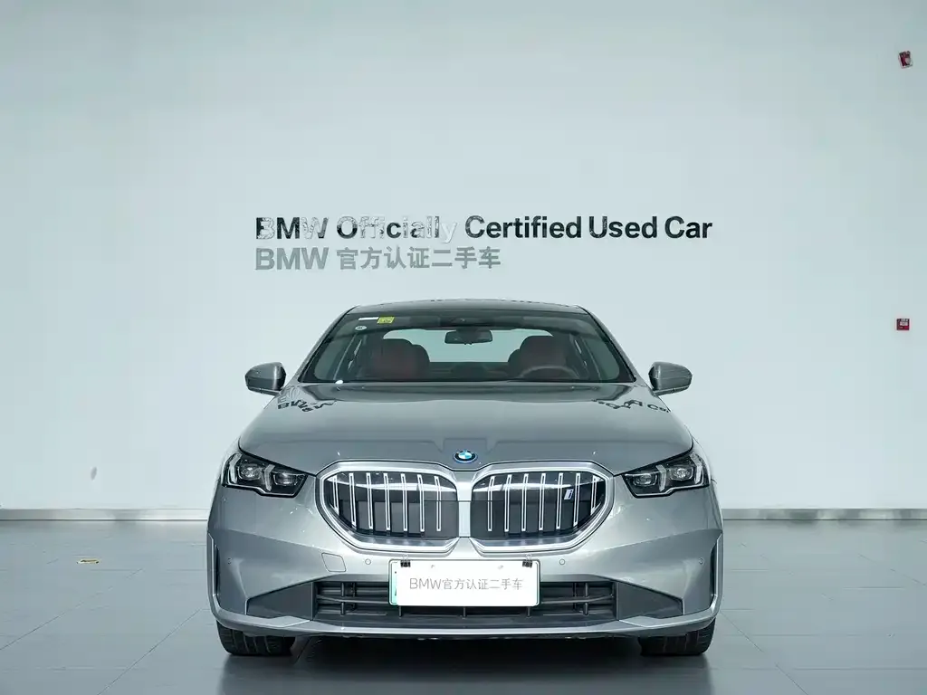 BMW i5 — фото 3