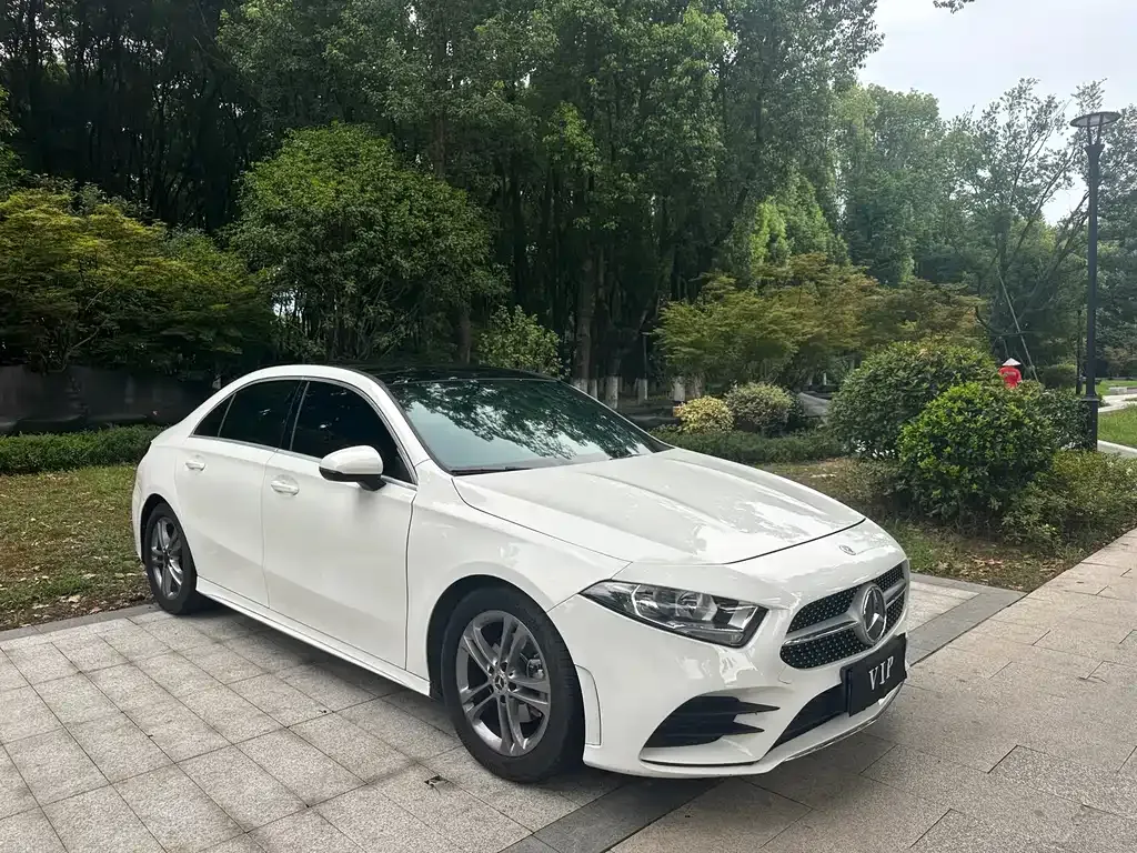 Mercedes-Benz A-Class 2023 из CN, фото 1