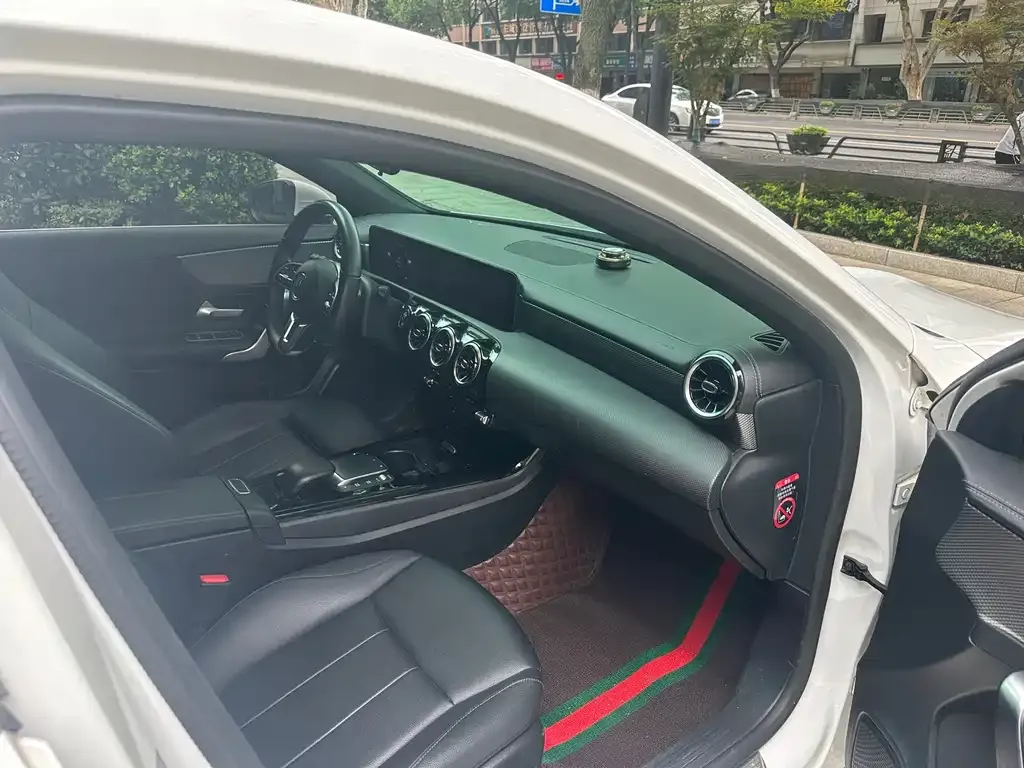 Mercedes-Benz A-Class 2023 из CN, фото 9