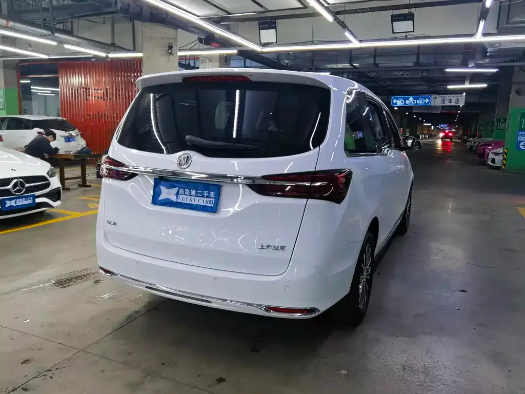 Buick GL8 2023 из CN, фото 6