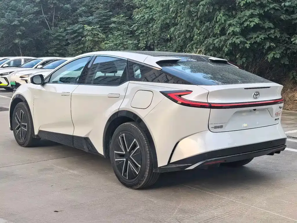 Toyota bZ5 2025 из CN, фото 9