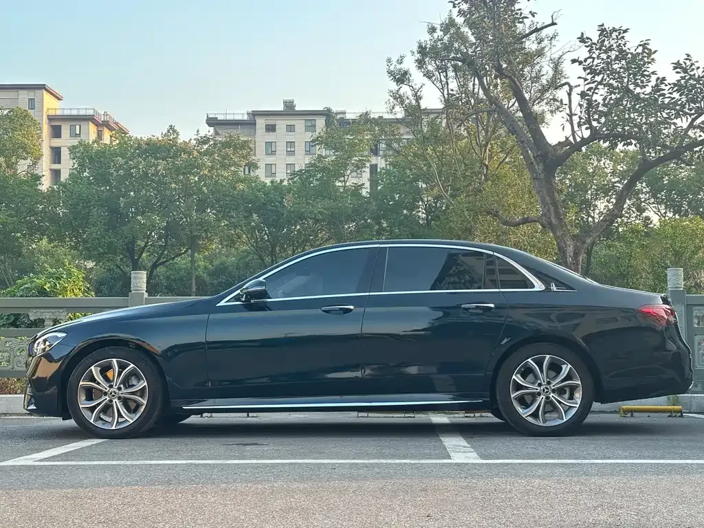 Mercedes-Benz E-Class 2023 из CN, фото 3