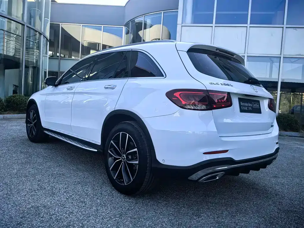 Mercedes-Benz GLC — фото 9