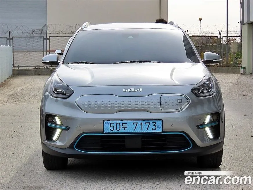 Kia Niro — фото 1