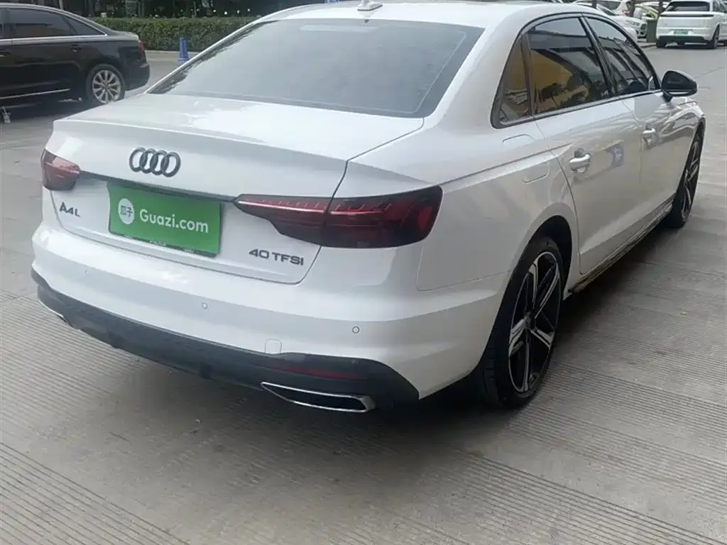 Audi A4L 2024 из CN, фото 6