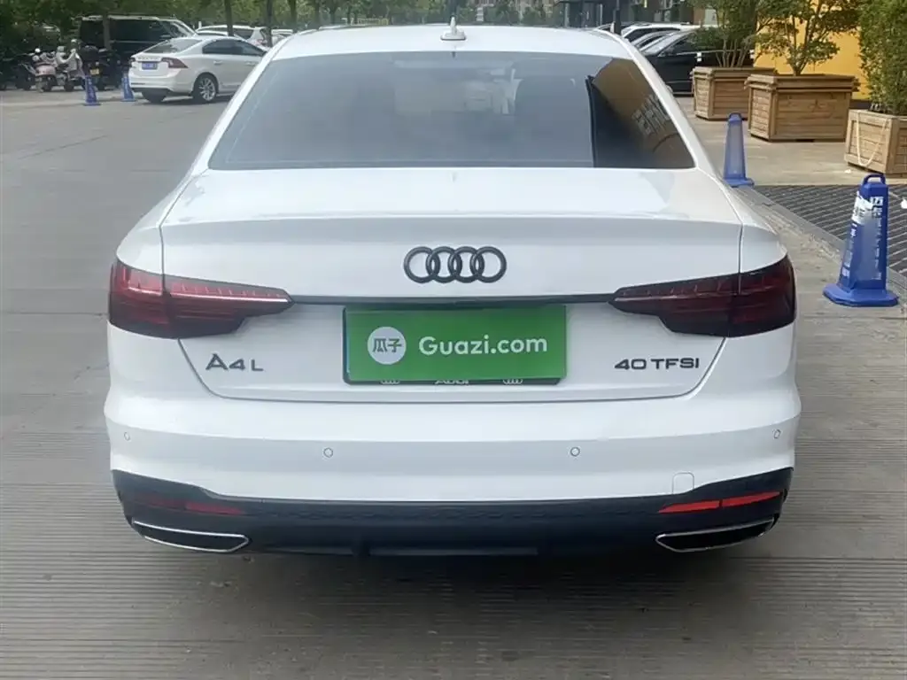 Audi A4L 2024 из CN, фото 8