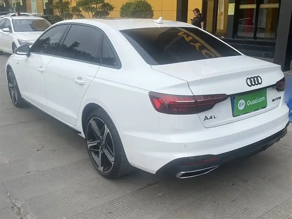 Audi A4L 2024 из CN, фото 9