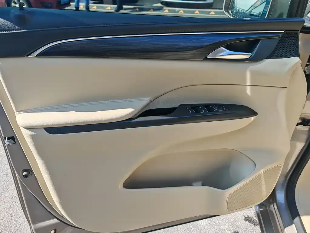 Buick GL8 2022 из CN, фото 7