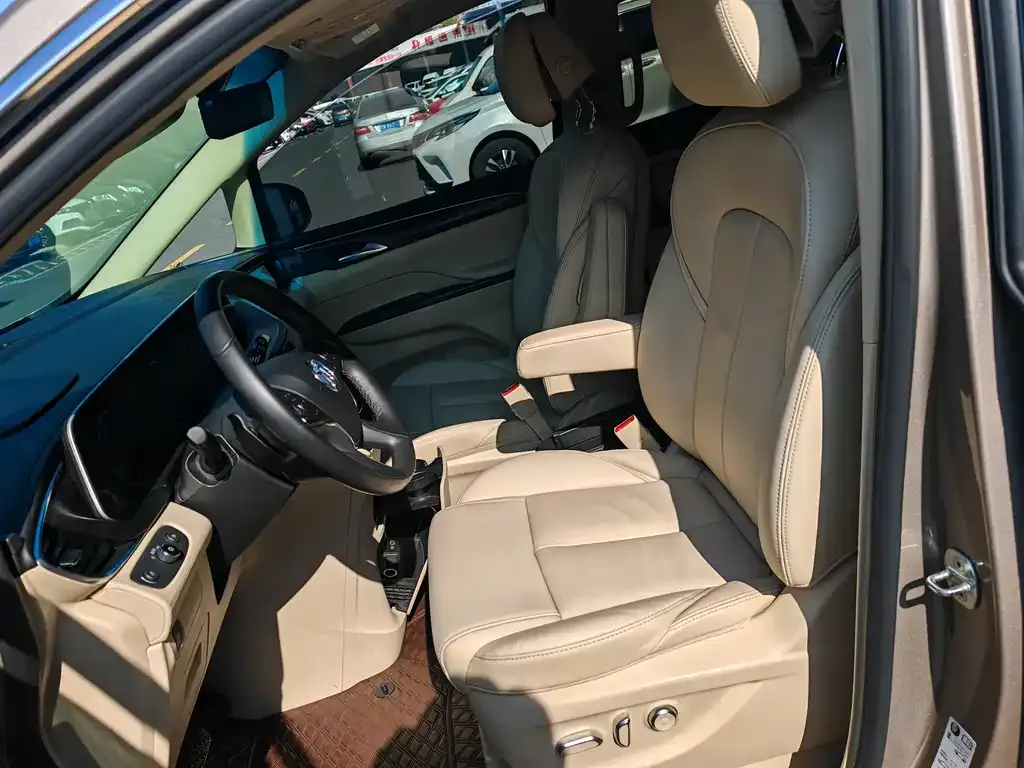Buick GL8 2022 из CN, фото 8