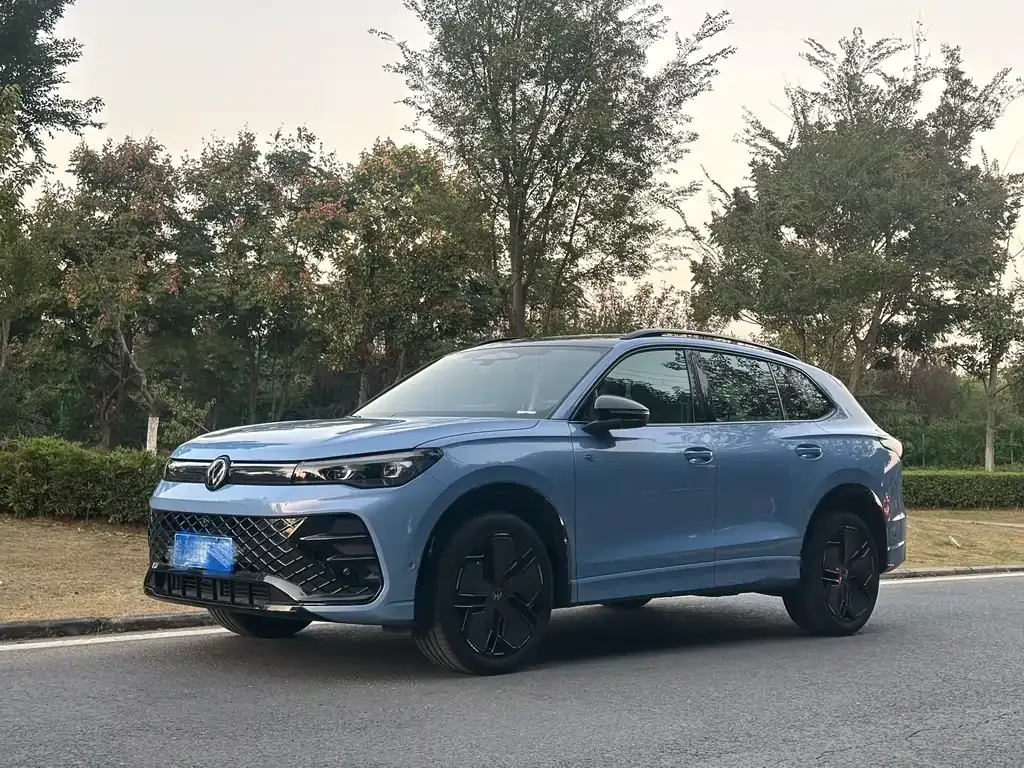 Volkswagen Tiguan L 2024 из CN, фото 2
