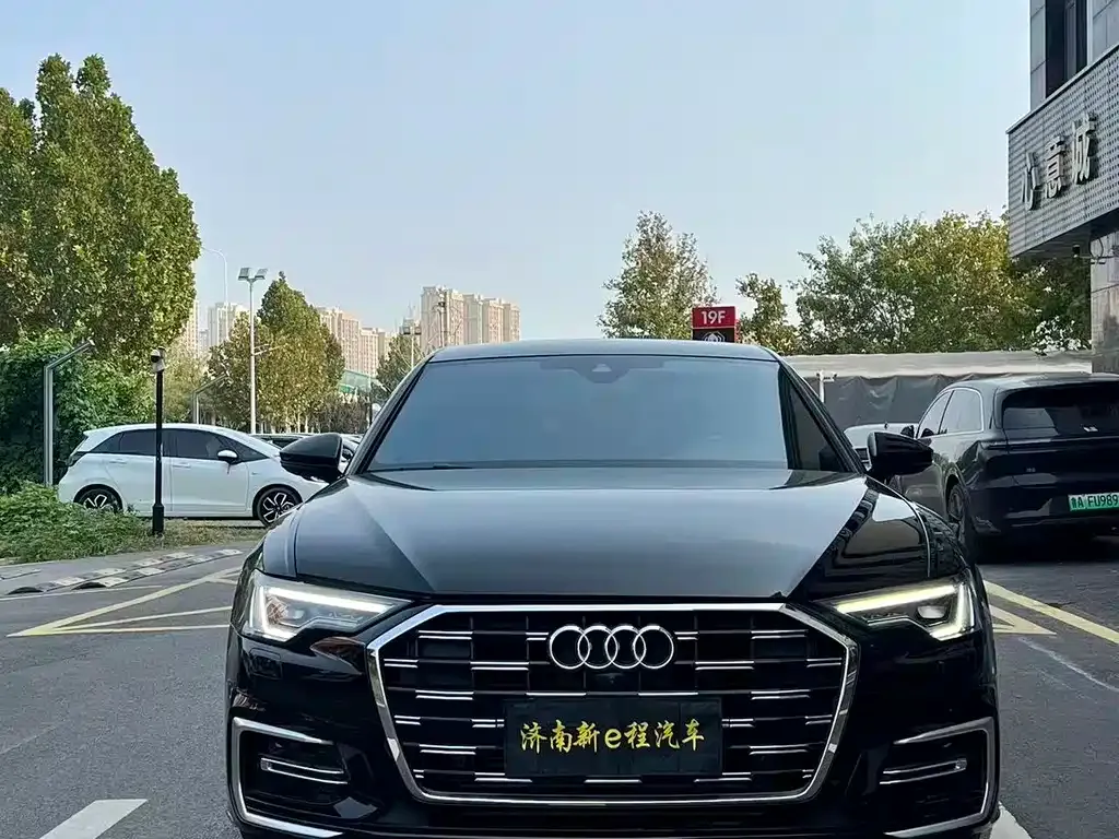 Audi A6L 2023 из CN, фото 2