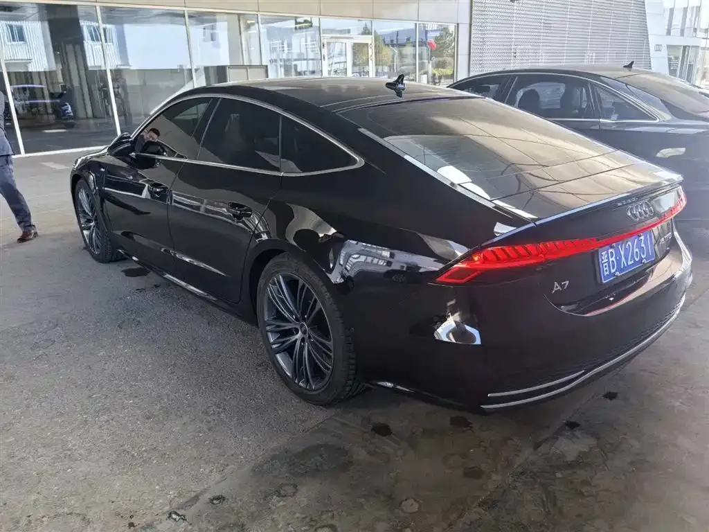Audi A7 2024 из CN, фото 4